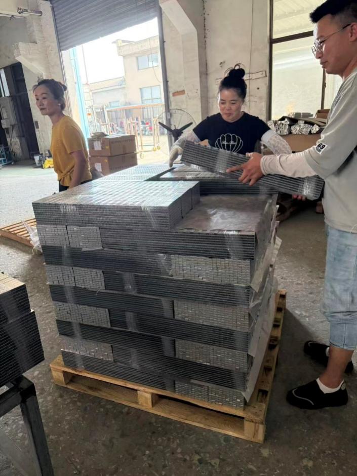 Finished PTC aluminum corrugated strips packed for shipment